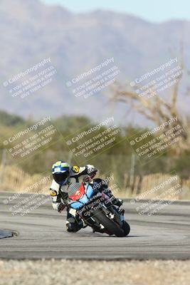 media/Dec-01-2025-Moto Forza (Mon) [[2daa91e15f]]/2-Intermediate Group/Session 3 (Turn 3)/